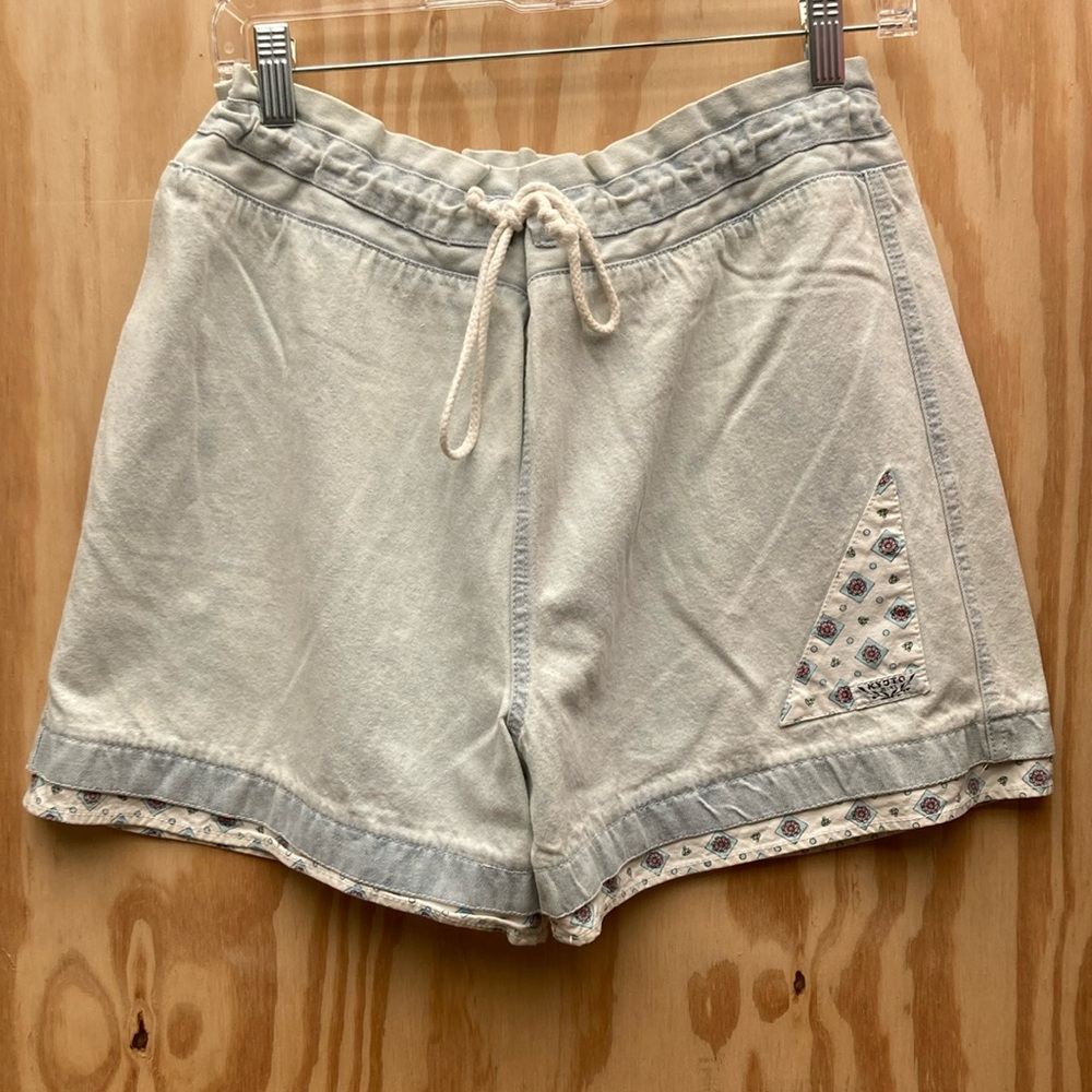Vintage Kyoto Women's Light Blue Casual Shorts Size Small